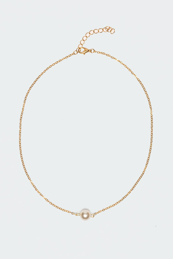 Center Stage Pearl Necklace