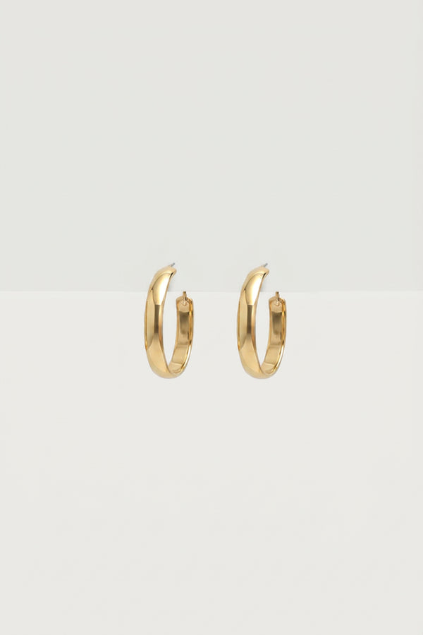 Willa Huggy Hoop Earrings