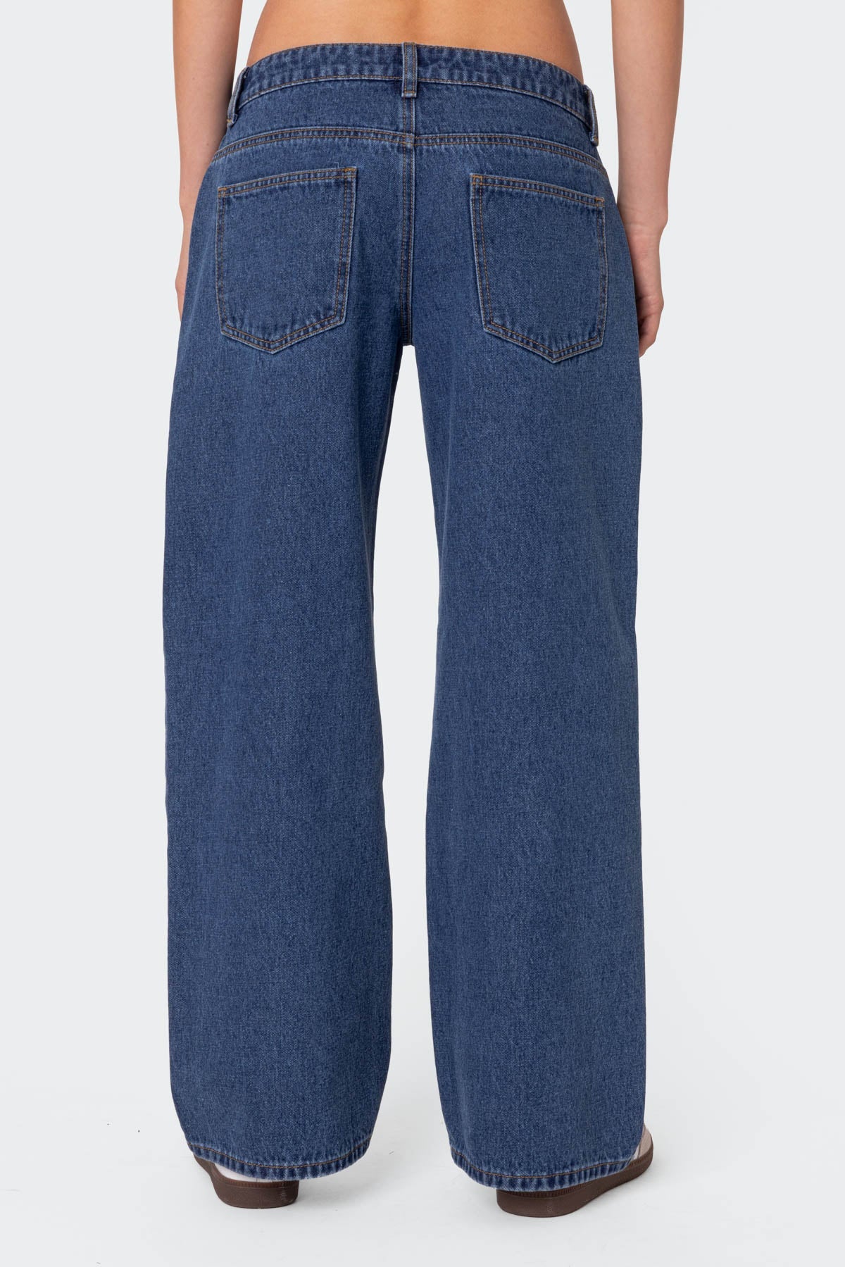 Petite Raelynn Washed Low Rise Baggy Jeans