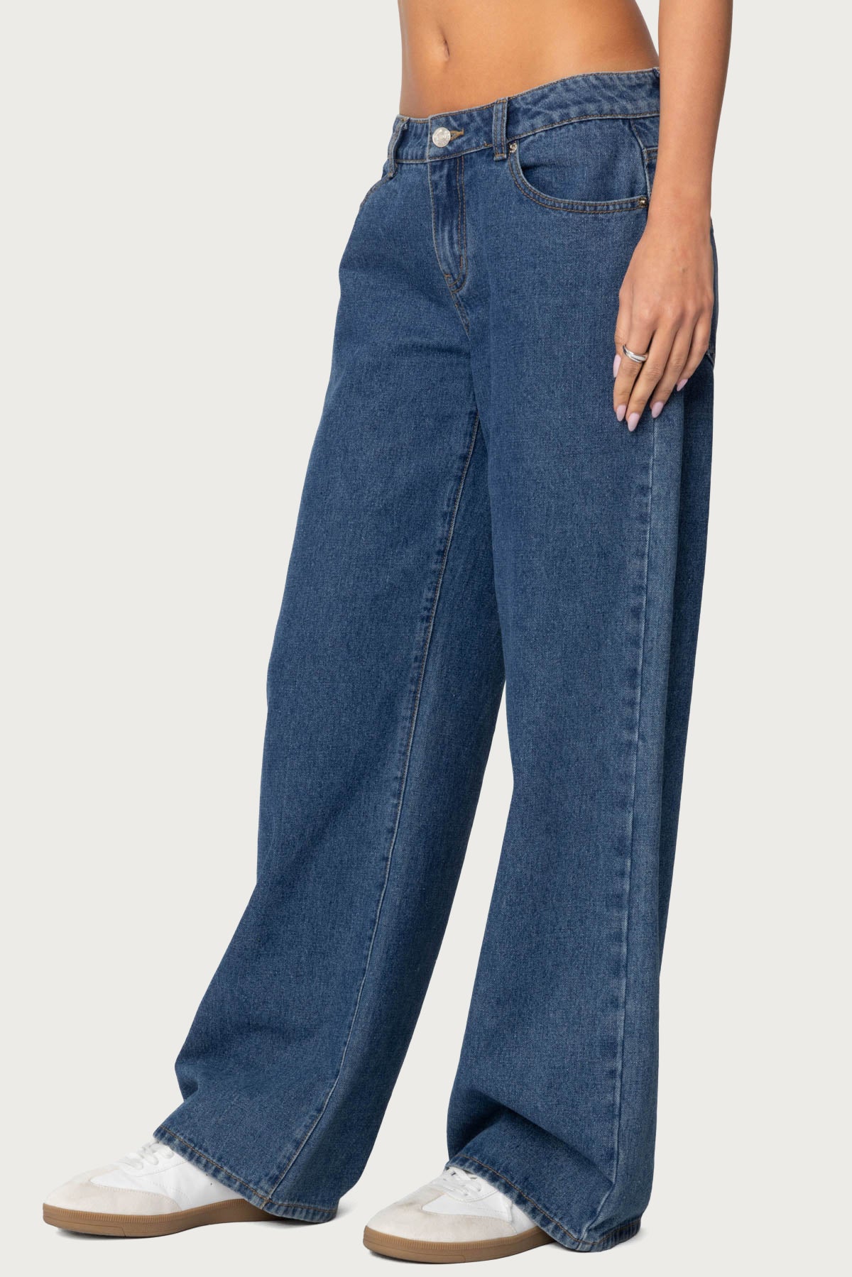 Raelynn Washed Low Rise Baggy Jeans