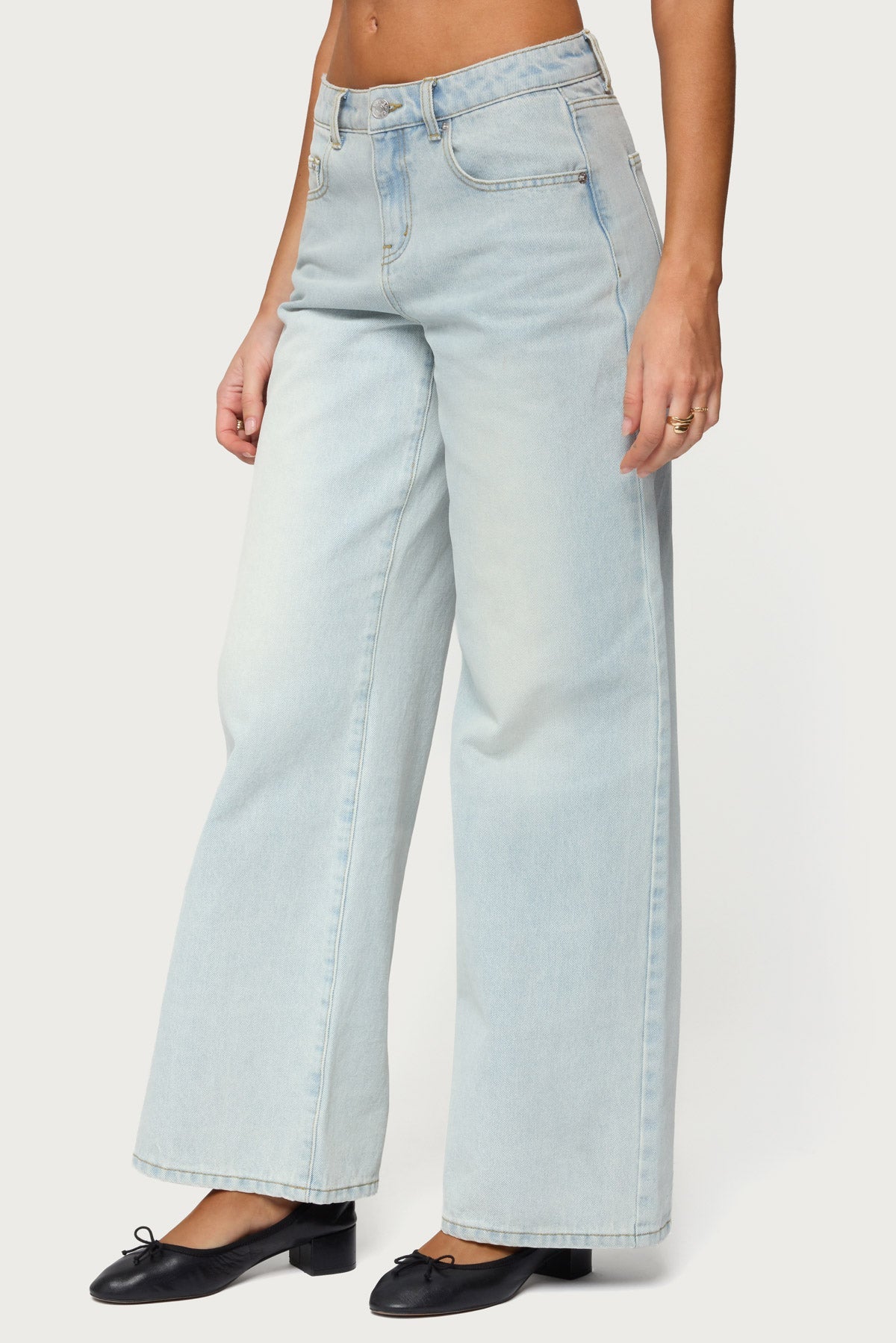 Ery Mid Rise Baggy Jeans