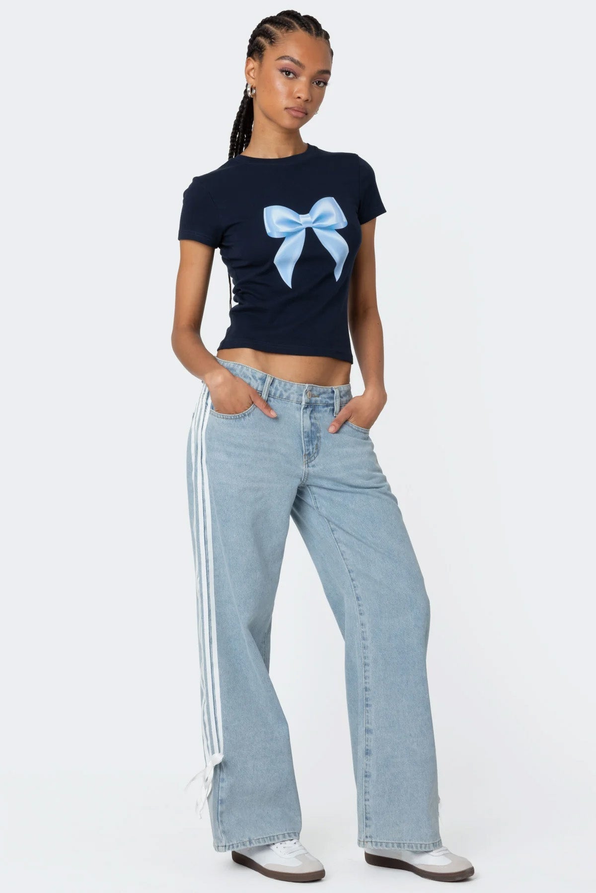 Ribbon Washed Low Rise Baggy Jeans