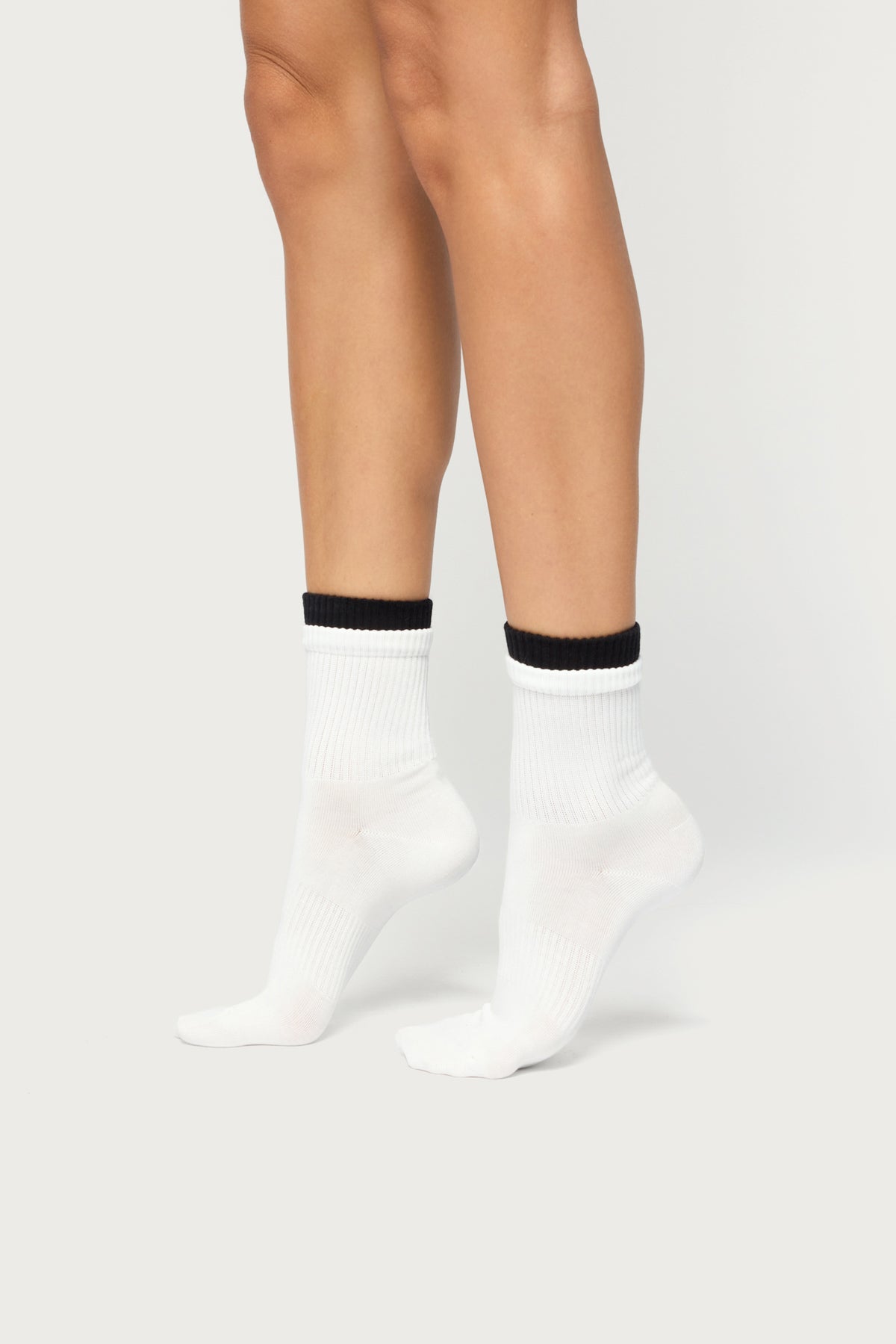 Contrast Layered Socks