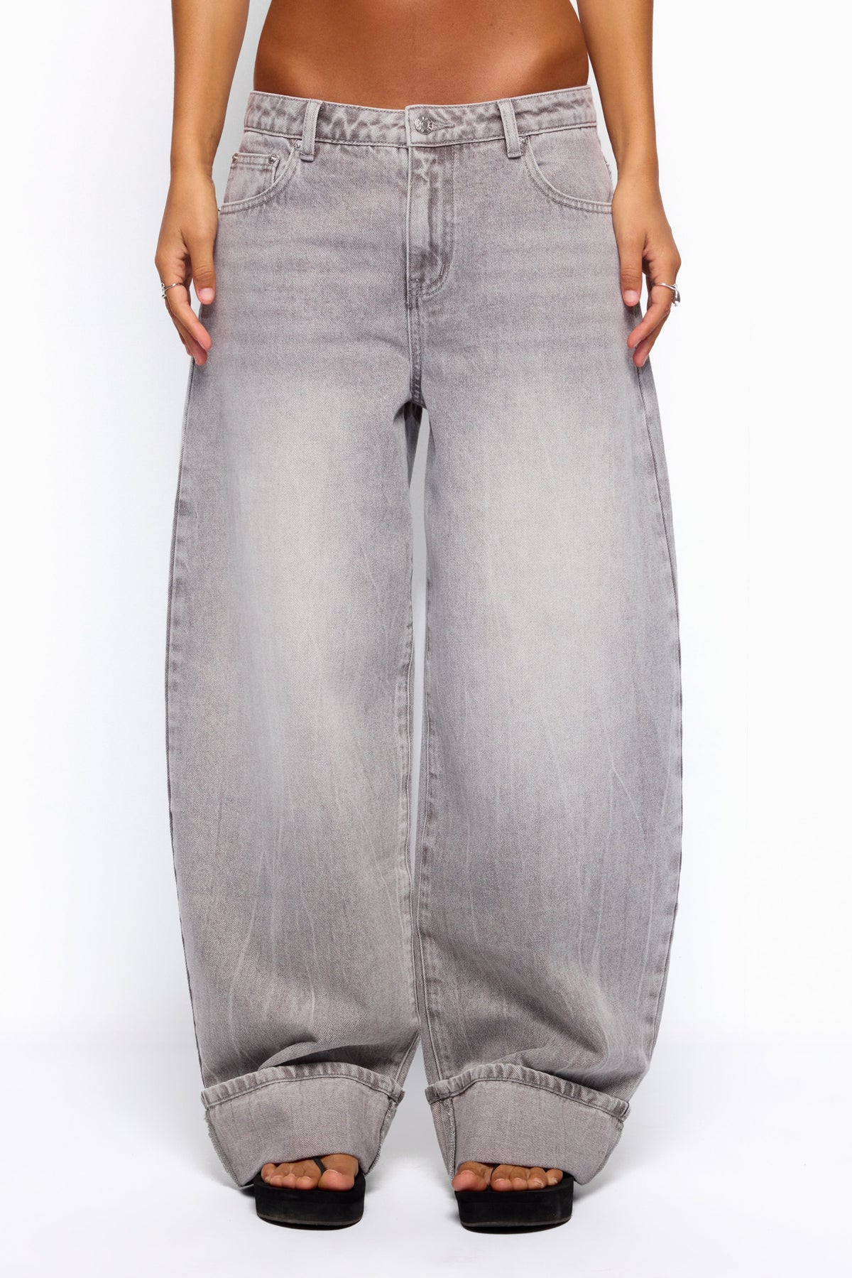 Kella Low Rise Baggy Jeans