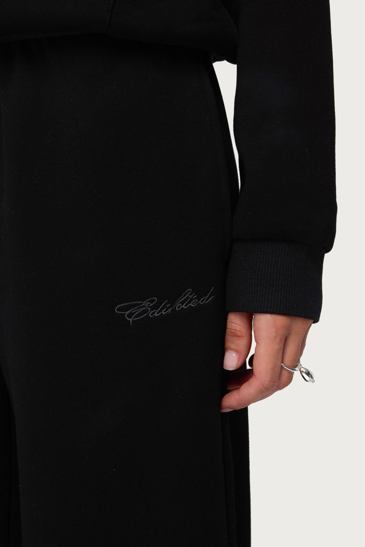 Basic Girl Wide Leg Edikted Joggers