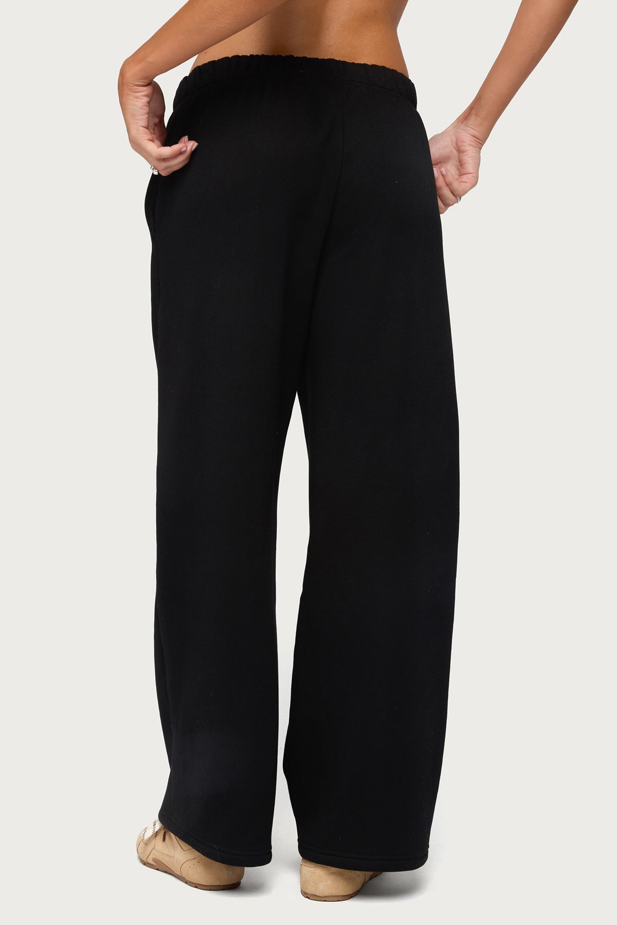 Basic Girl Wide Leg Edikted Joggers