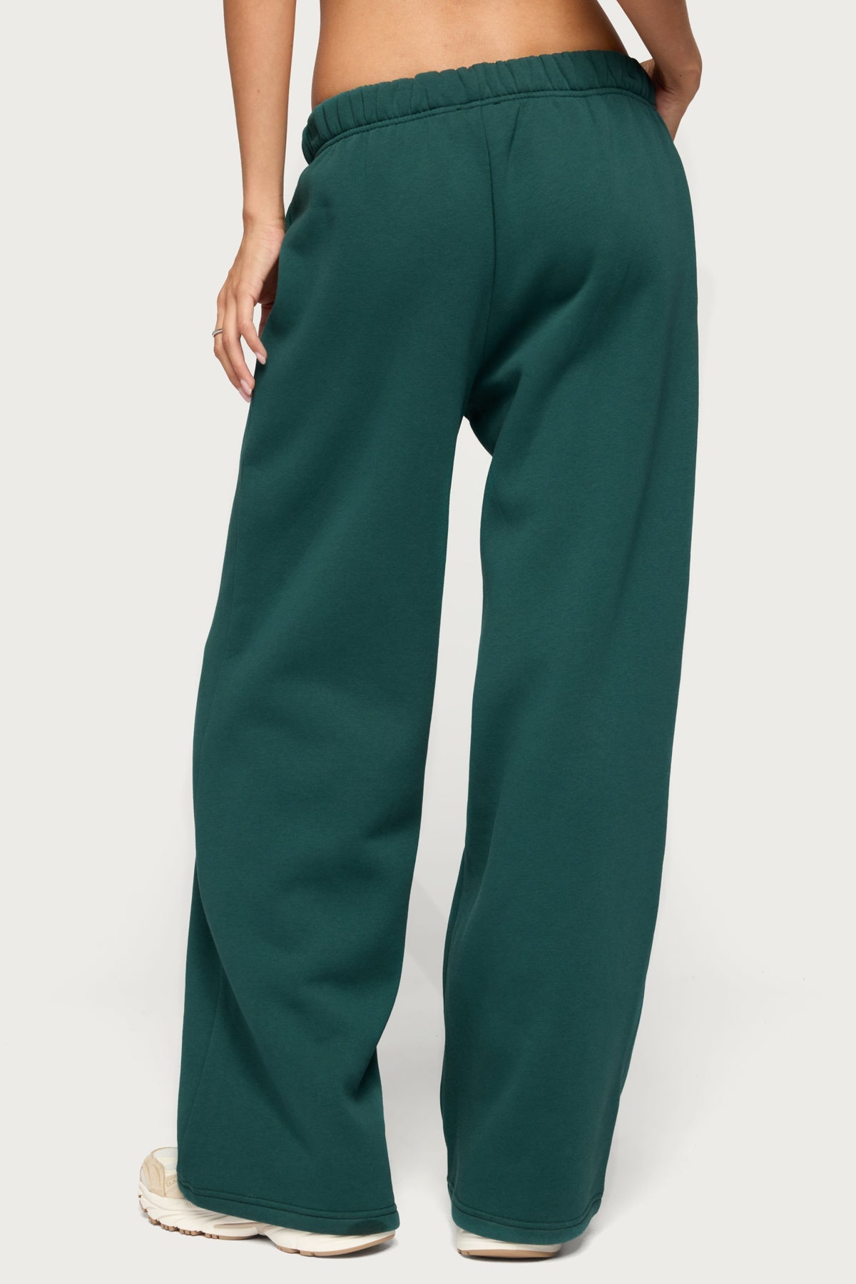 Basic Girl Wide Leg Edikted Joggers
