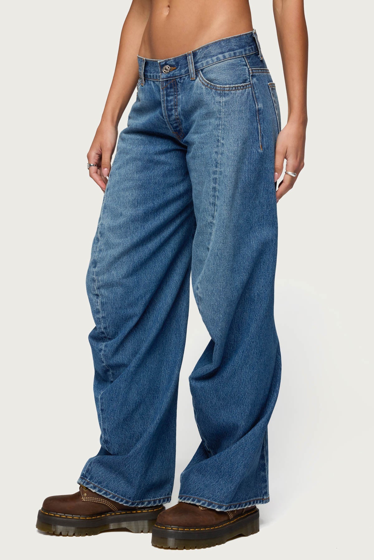 Maiah Low Rise Barrel Jeans