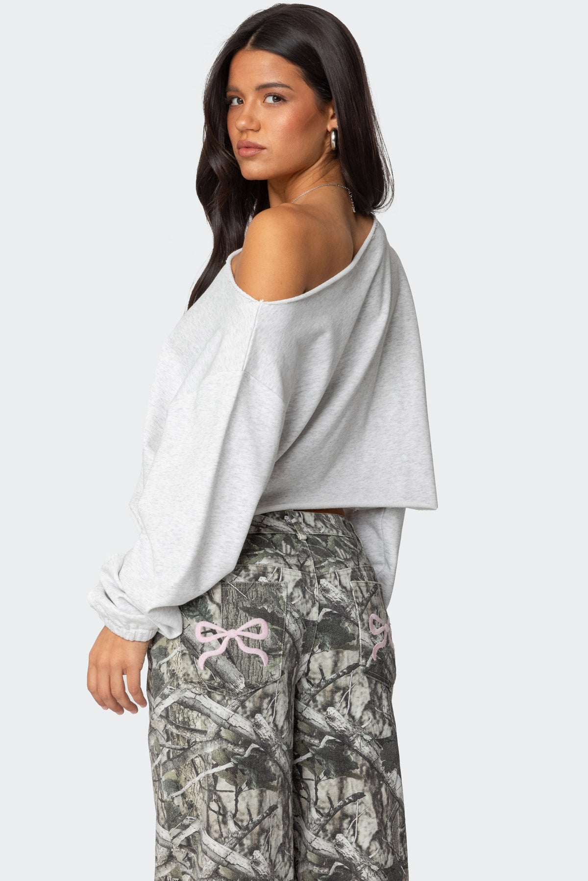 Aveline Off Shoulder Light Sweatshirt