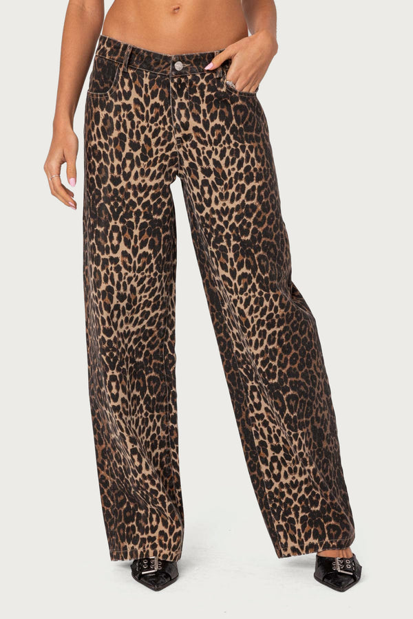 Leopard Printed Low Rise Baggy Jeans