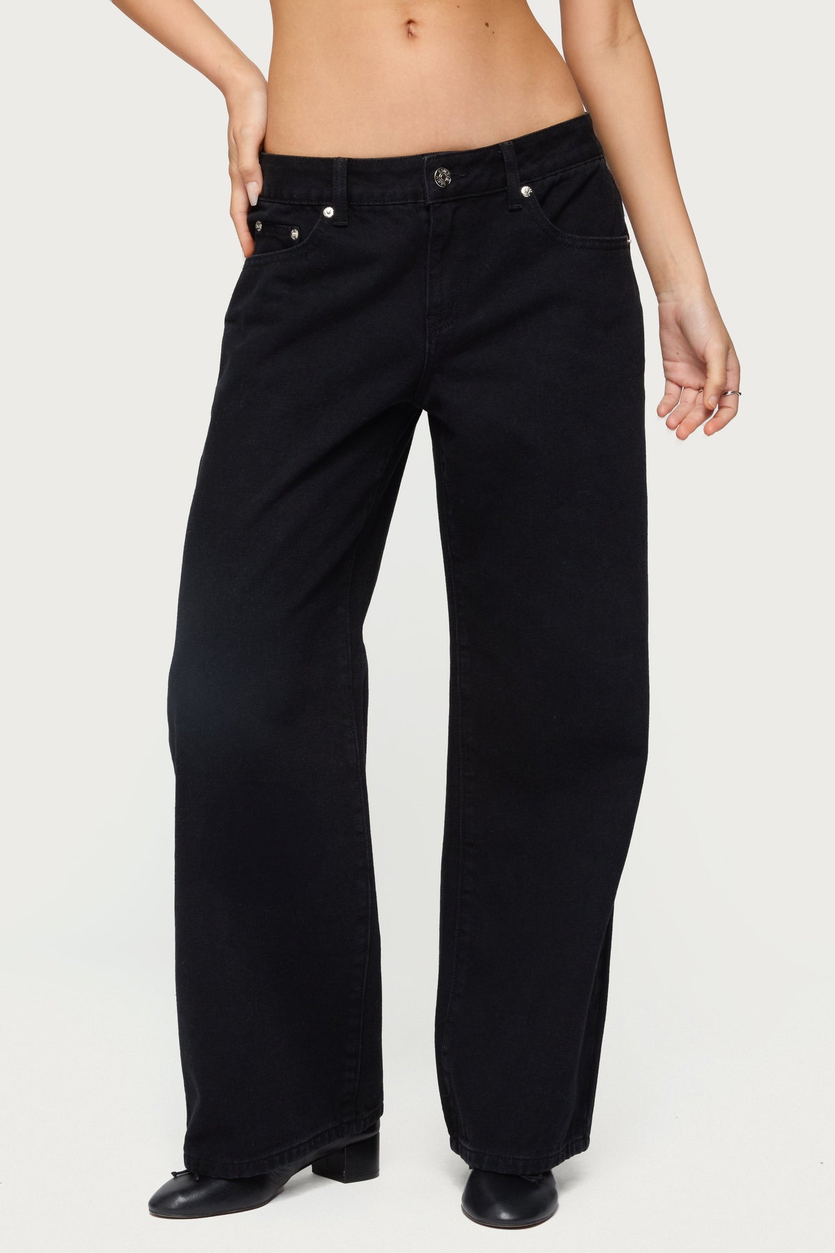 Petite Daytime Low Rise Baggy Jeans