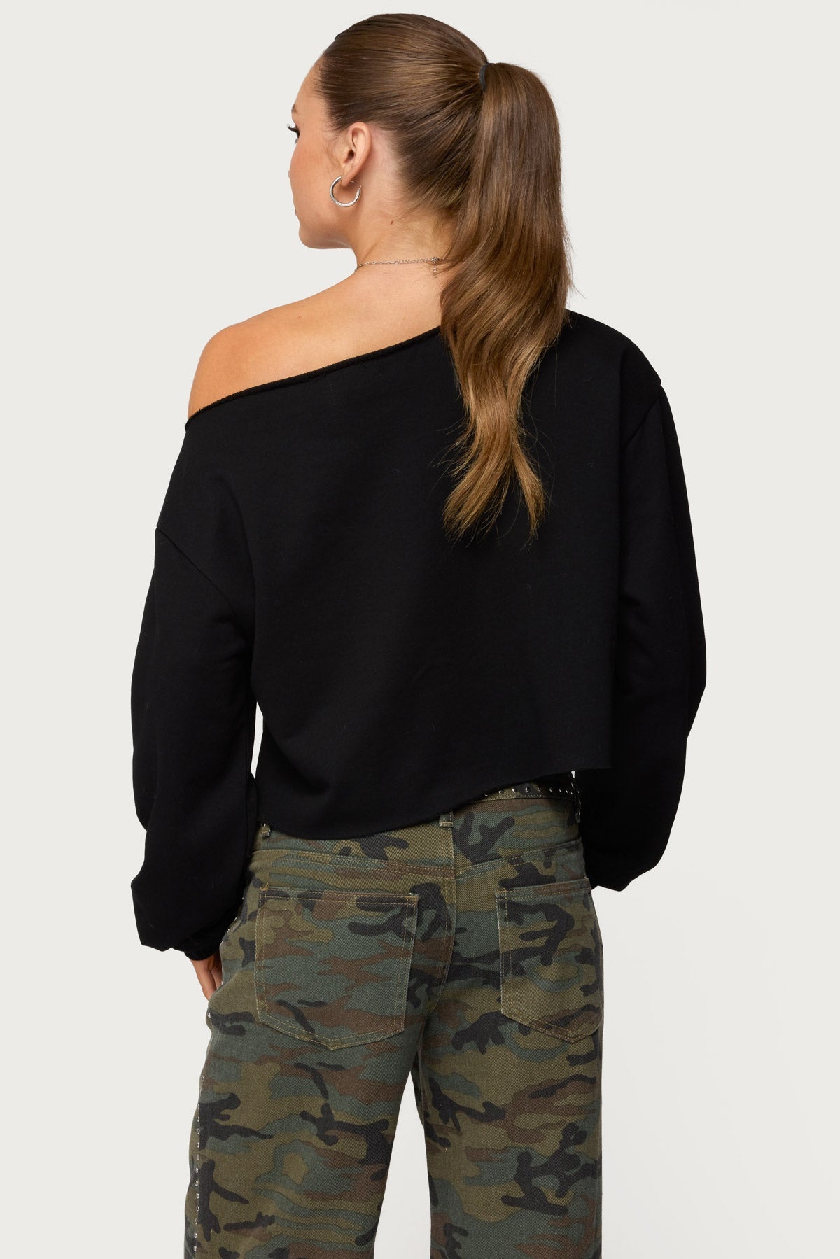 Aveline Off Shoulder Light Sweatshirt
