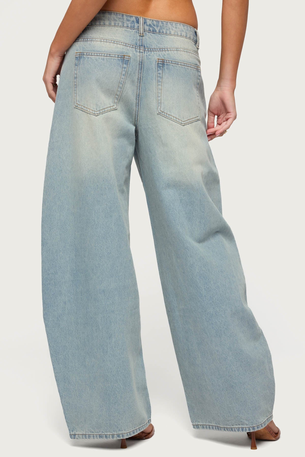 Ilara Low Rise Barel Jeans