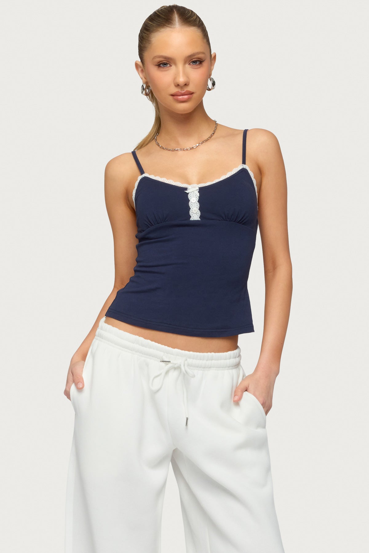 Olezka Contrast Lacey Tank Top