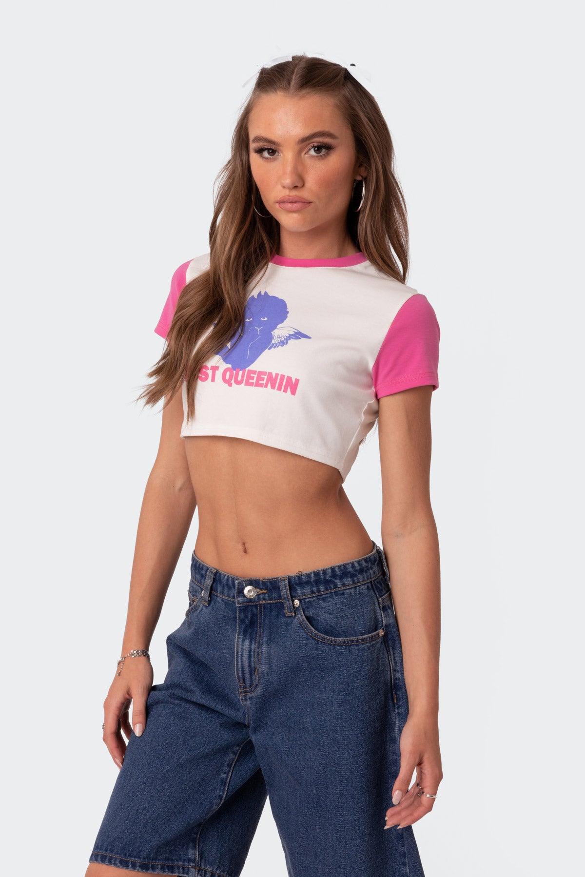 Queenin Cropped T Shirt