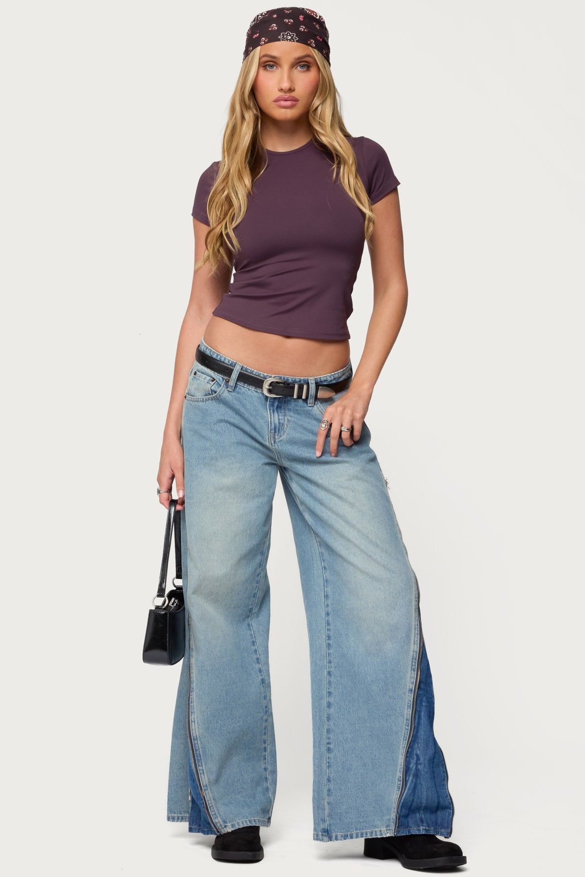 Zippered Washed Low Rise Wide Leg Jeans