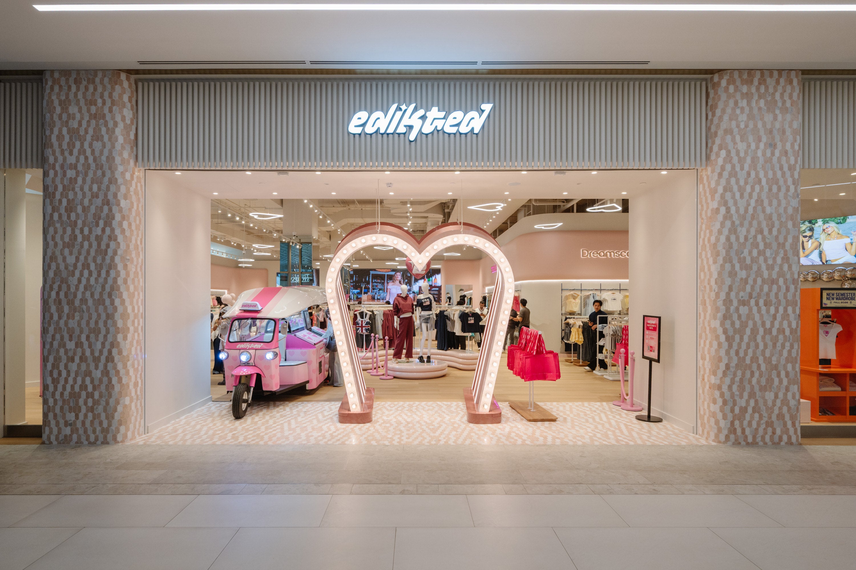  storefront