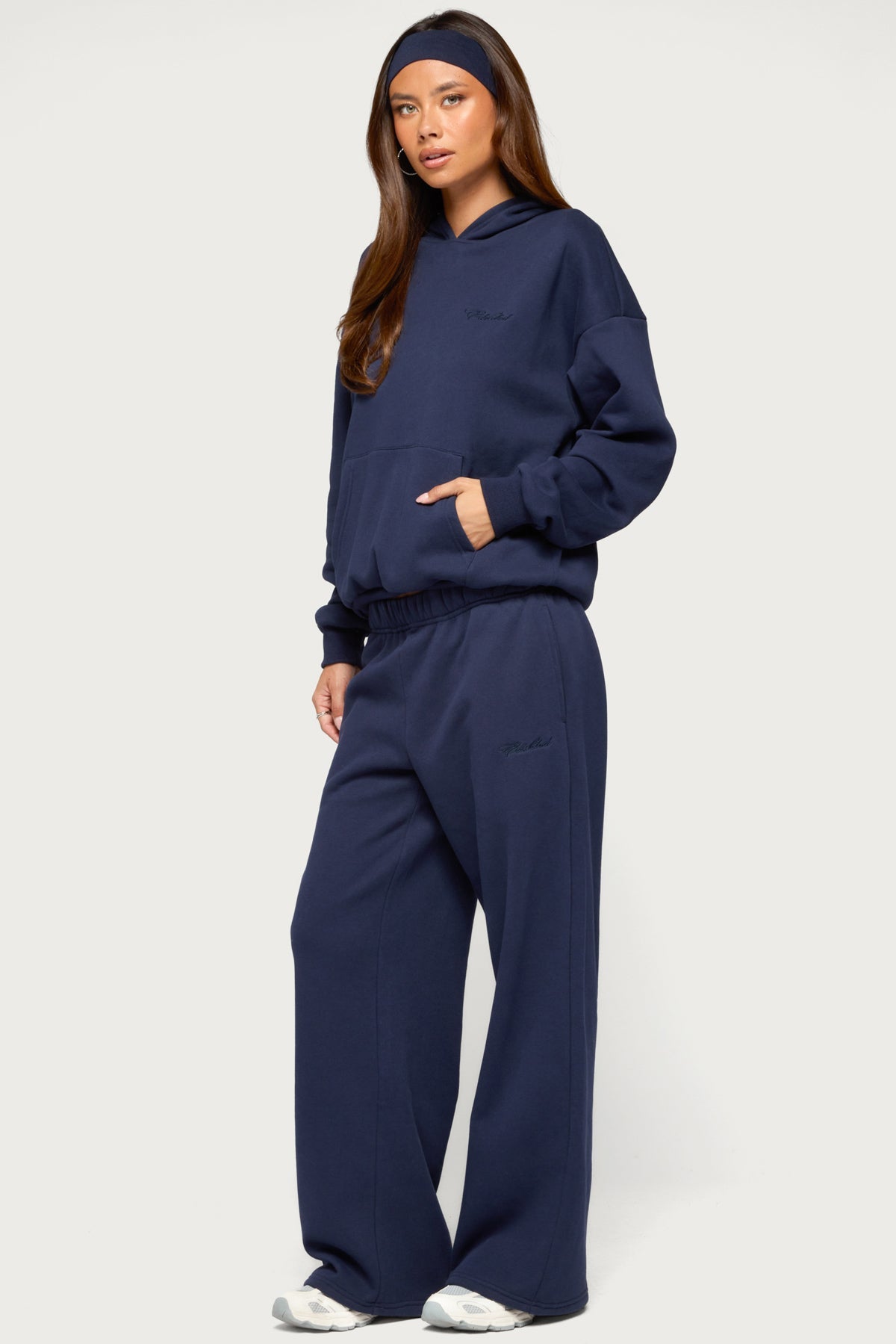 Basic Girl Wide Leg Edikted Joggers