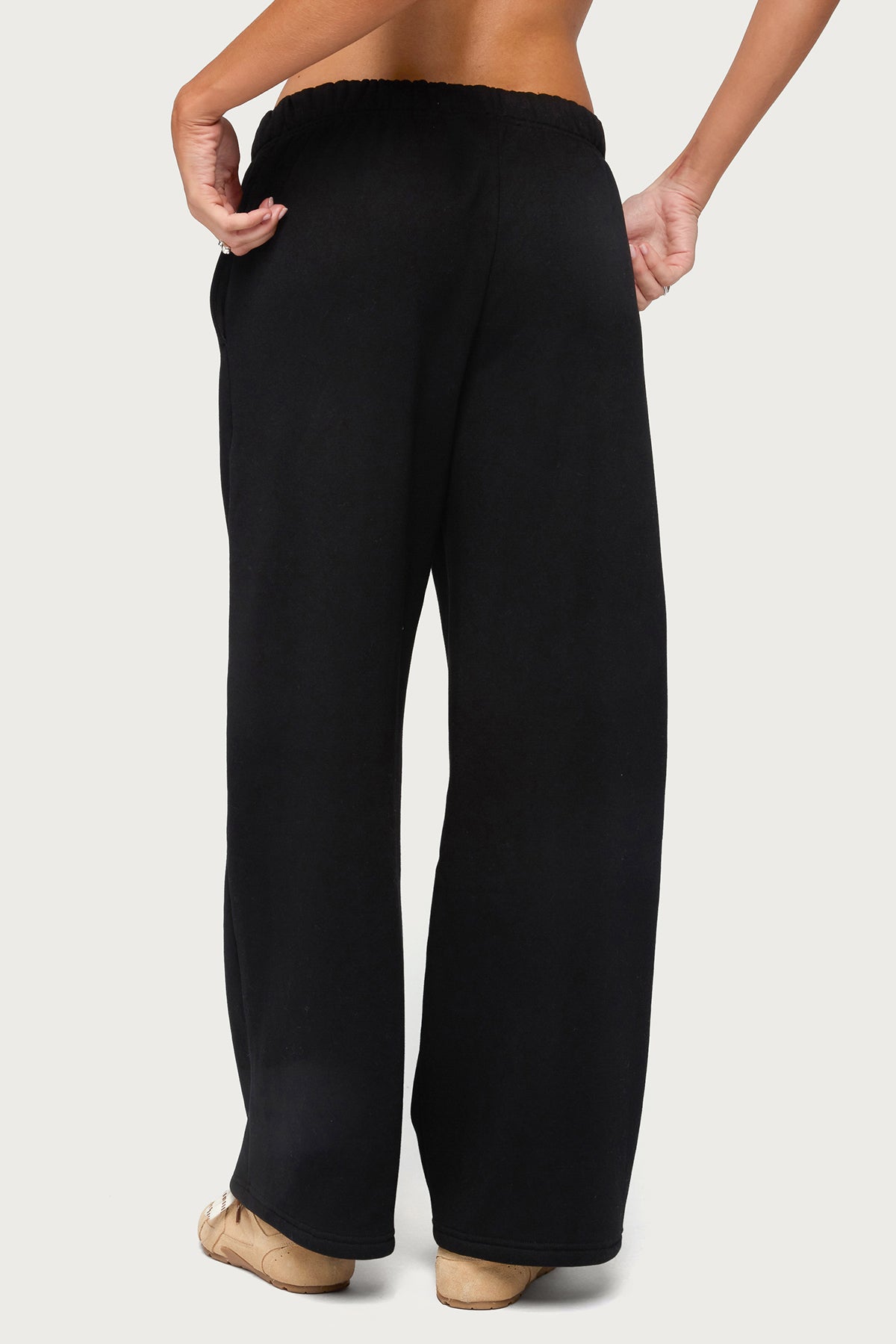 Basic Girl Wide Leg Edikted Joggers