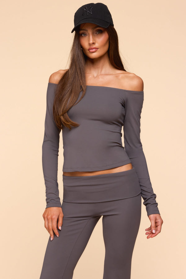 Tezia Off Shoulder Long Sleeve Top