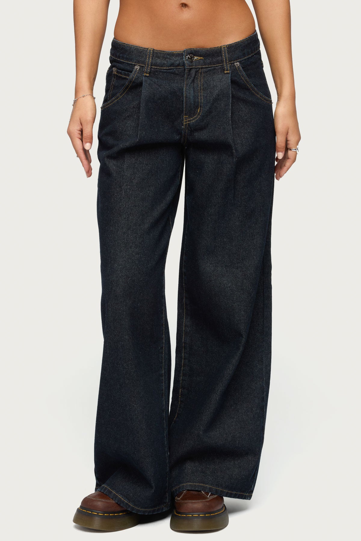 Pleated Low Rise Wide Leg Jeans
