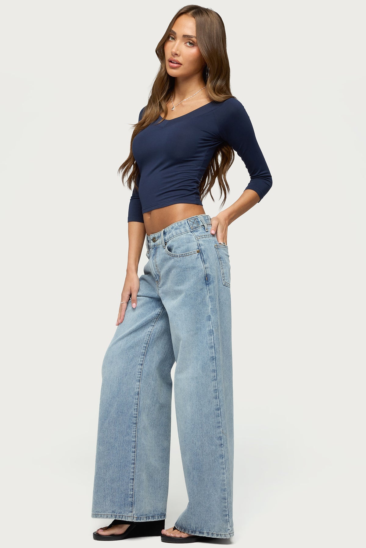 Cecilie Quarter Sleeve V Neck Top