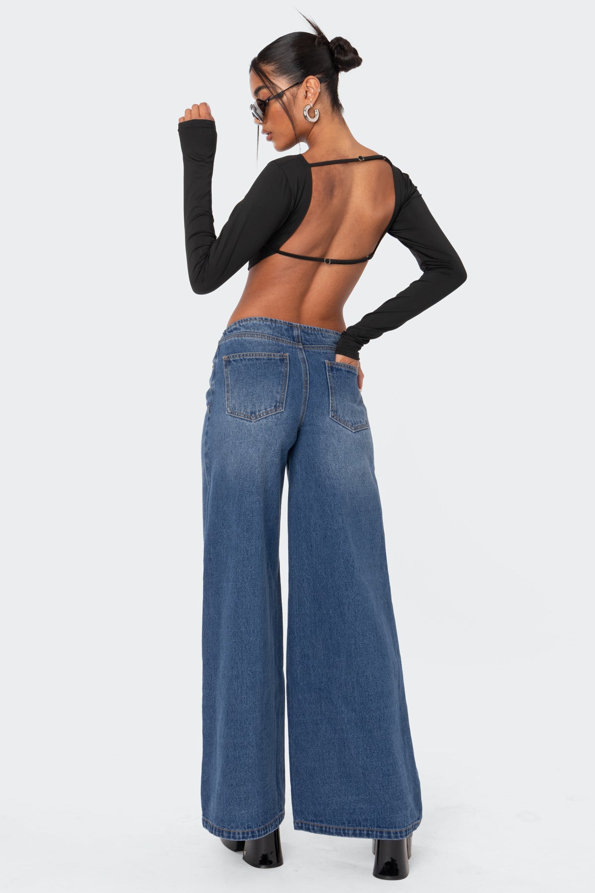 Low-Rise Wide Jeans